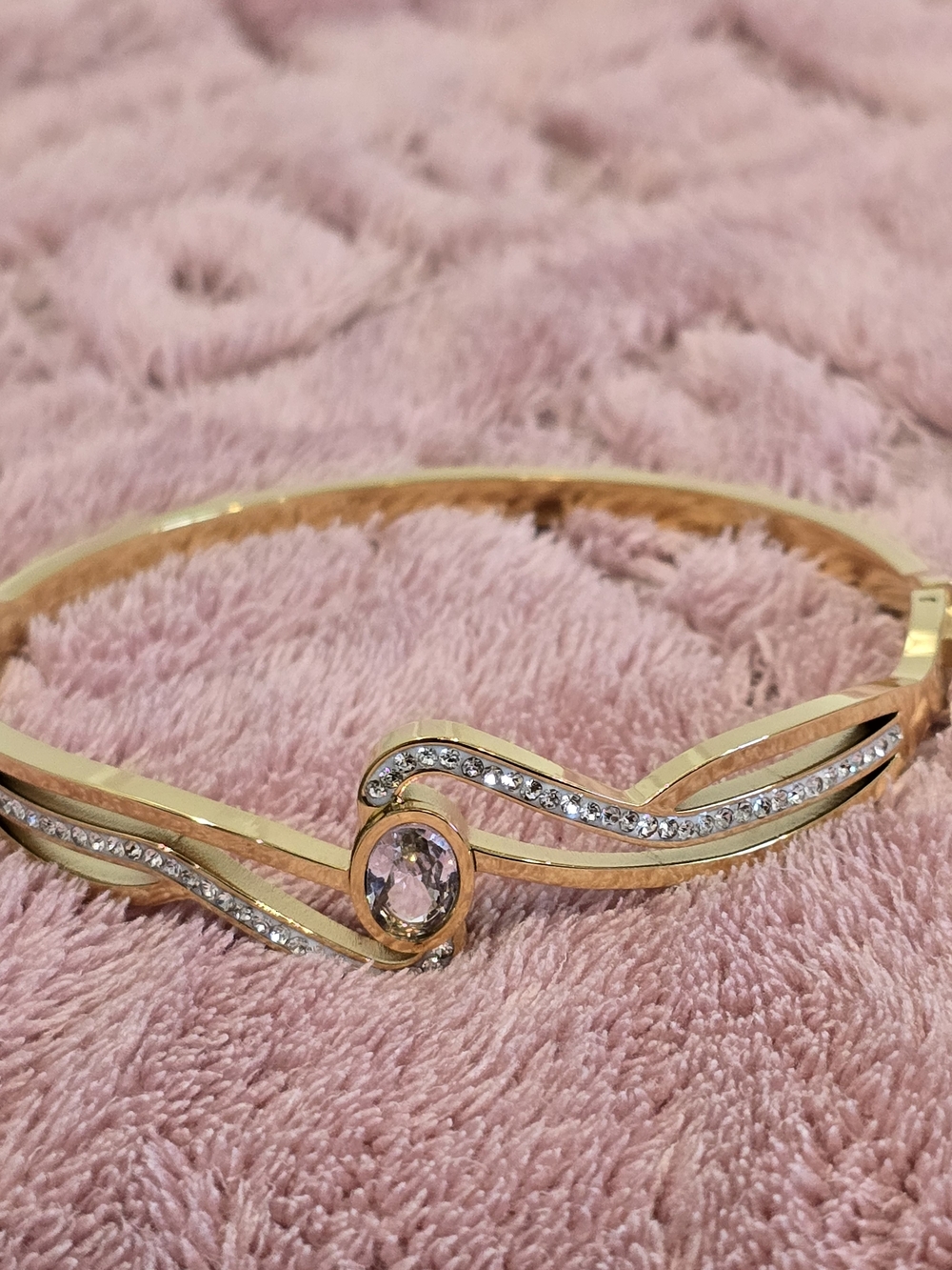 Elegant Pink Crystal Gold-Tone Bangle Bracelet